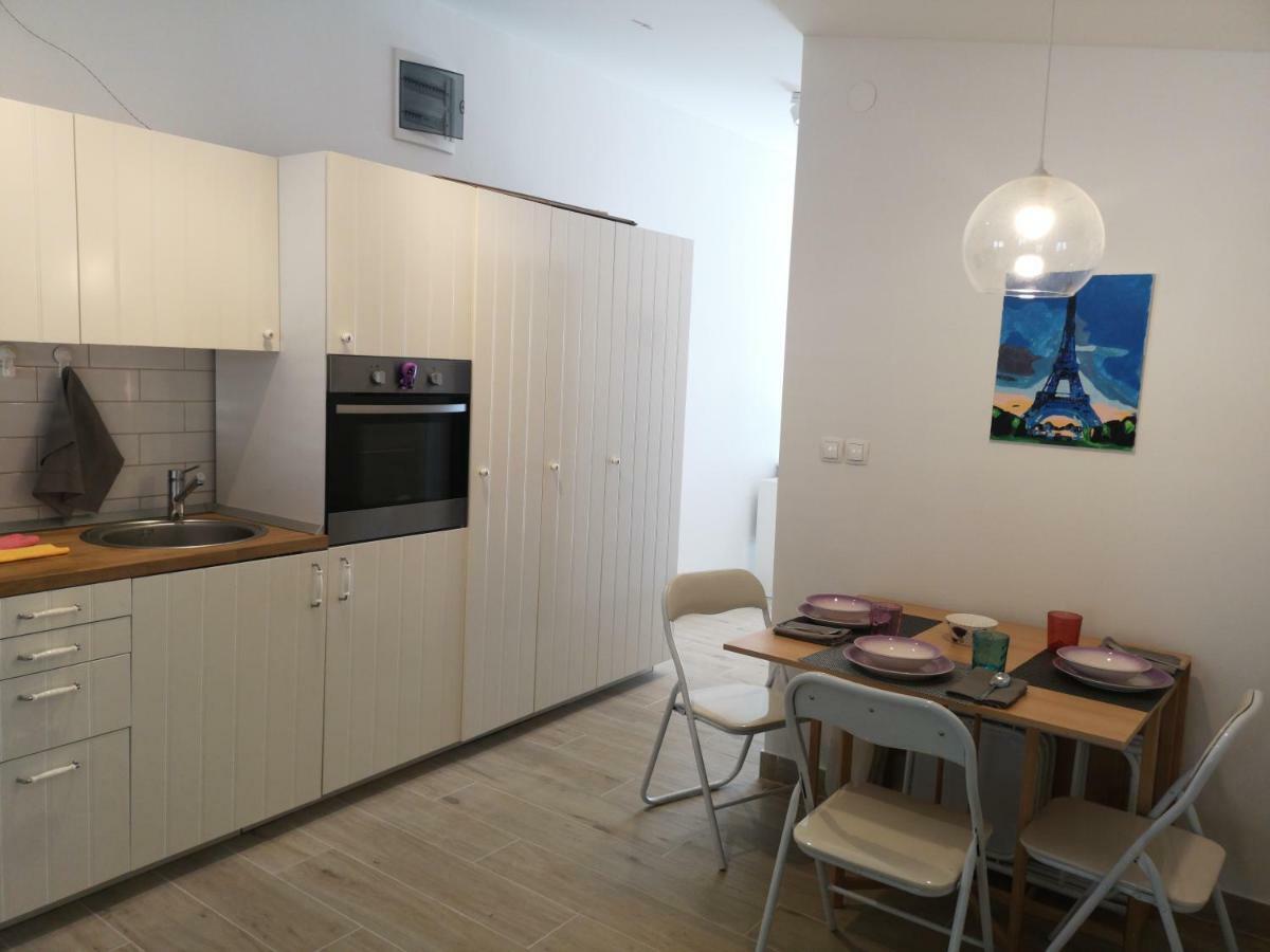 Apartman Studio Kod Ujevica Baška Voda Kültér fotó