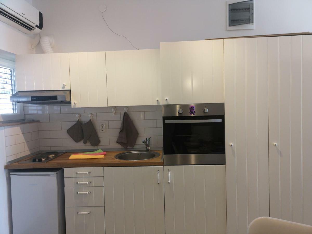 Apartman Studio Kod Ujevica Baška Voda Kültér fotó