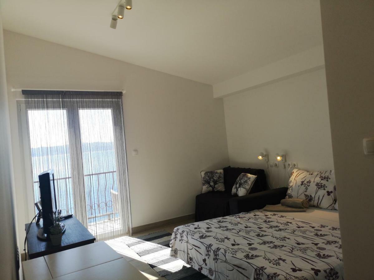 Apartman Studio Kod Ujevica Baška Voda Kültér fotó